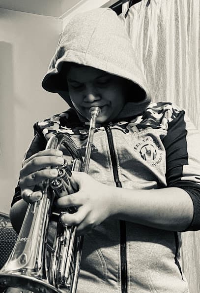 Buzz & Blow Music Academy