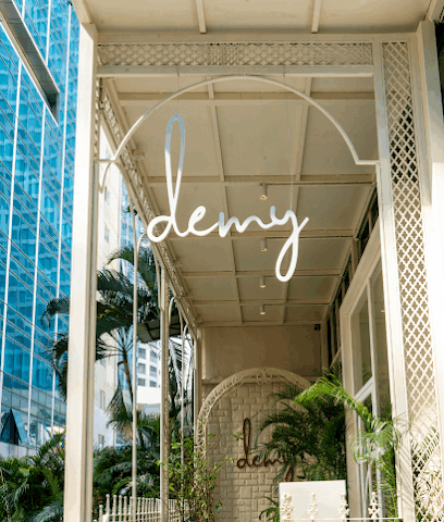 Demy Cafe & Bar