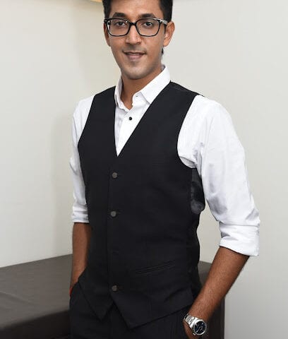 Dr Akshay Jain