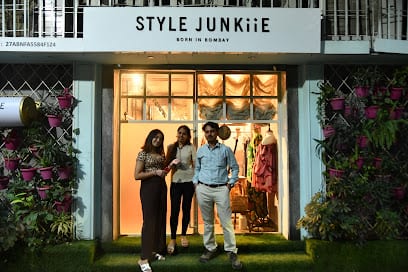STYLE JUNKIIE