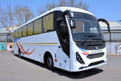 SimplyTrip - Tempo Traveller & Bus on Rent