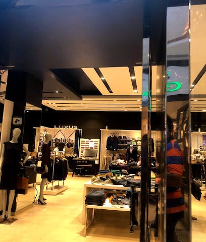 Skechers - High Street Phoenix, Lower Parel, Mumbai